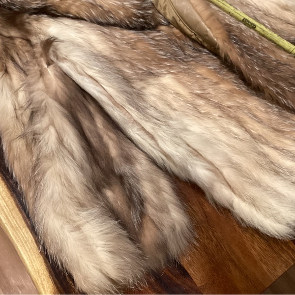 Fox jacket. - Picture 5 of 7